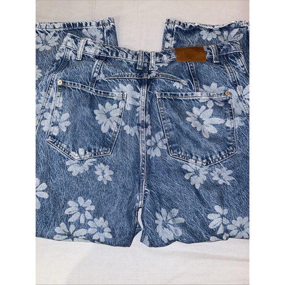 We The Free Good Luck Barrel Printed Jeans Women's Size 30 10 Floral Daisy - Picture 8 of 9